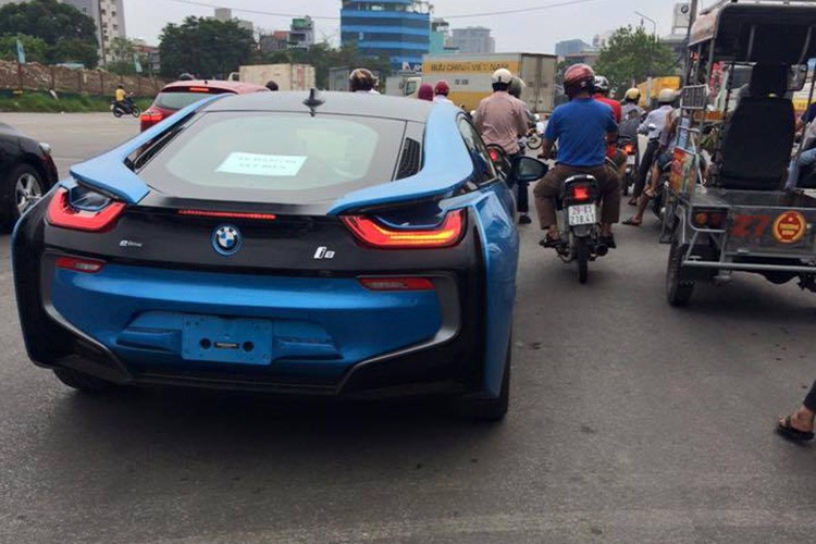 Soi sieu xe BMW i8 tien ty cua thieu gia U18 Ha Noi-Hinh-11